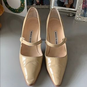 Manolo Blahnik size 37 shoes